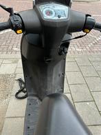 Vivacity 4T , 2012, Ophalen, Gebruikt, Benzine, Peugeot