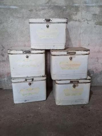 Oude antiek vintage bakkersblik koekjesblik bakkerij beschikbaar voor biedingen