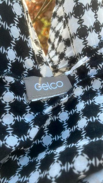 Vintage Gelco shawl in wit en zwart. beschikbaar voor biedingen