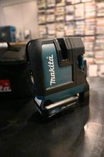 Makita SK105DZ Kruislijnlaser 10.8V Li-ion accu Body in tas, Ophalen of Verzenden, Zo goed als nieuw
