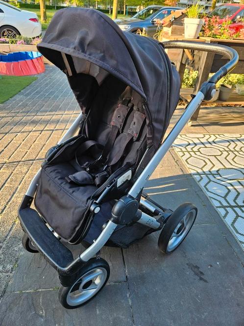 Mutsy Evo kinderwagen en reiswieg, Kinderen en Baby's, Buggy's, Gebruikt, Overige merken, Regenhoes, Verstelbare rugleuning, Voetenzak