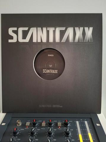 Scantraxx sampler 25 vinyl NM beschikbaar voor biedingen