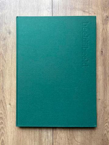 Beeld in Beeld – Kunstboek over moderne beeldhouwkunst beschikbaar voor biedingen