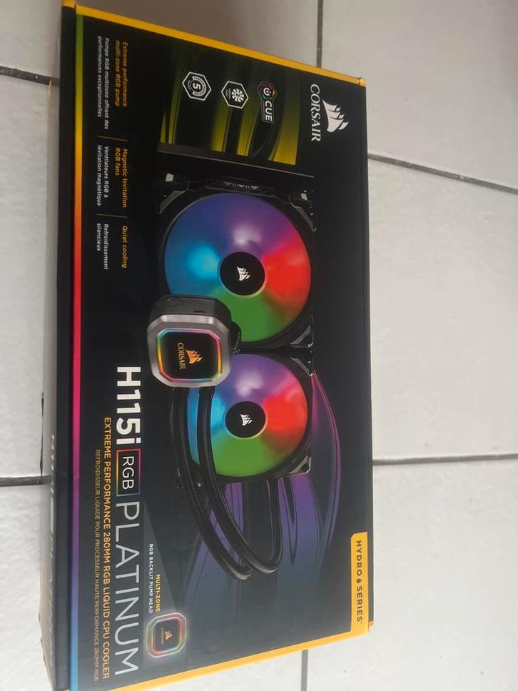 Corsair H115i RGB Platinum Waterkoeling, Computers en Software, Computerkoelers, Zo goed als nieuw, Waterkoeling, Ophalen of Verzenden