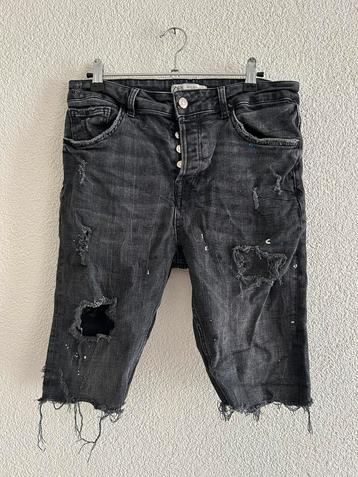 Zara Jeans; Maat EUR 42 ( M/L ) beschikbaar voor biedingen
