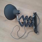 Grijze matte wandlamp, Ophalen of Verzenden, Zo goed als nieuw