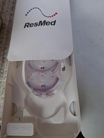 slaap apneu kussentjes van resmed  airfit P 10  ,maat  xs beschikbaar voor biedingen