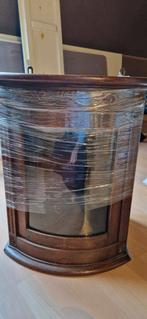 Uniek antiek half rond noten houten kastje, Ophalen