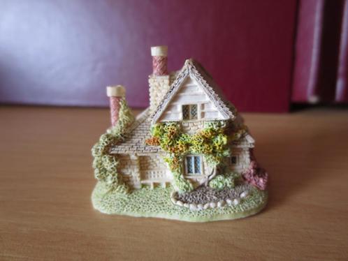 Lilliput Lane -* Vine Cottage supermini, Verzamelen, Beelden en Beeldjes, Zo goed als nieuw, Overige typen, Verzenden