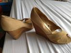 Pumps maat 39 met open teen en sleehak, Beige, Ophalen of Verzenden, Zo goed als nieuw, Pumps