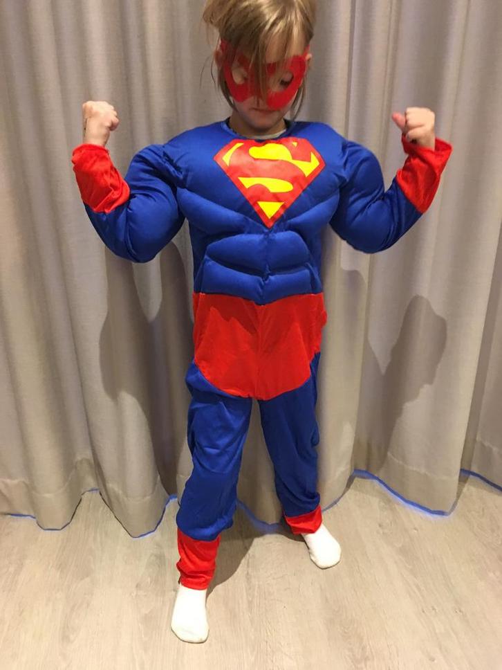 Nieuw Superman pak maat 98/104 of 122/128, Kinderen en Baby's, Carnavalskleding en Verkleedspullen, Nieuw, Jongen of Meisje, 104 of kleiner