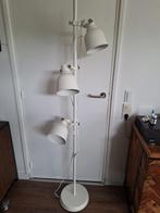 Ikea hektar staanlamp met 3 spots wit, Huis en Inrichting, Lampen | Vloerlampen, 150 tot 200 cm, Zo goed als nieuw, Ophalen