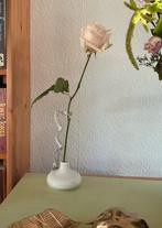 Design vaasje voor één bloem, glas, Huis en Inrichting, Wit, Ophalen of Verzenden, Minder dan 50 cm, Glas