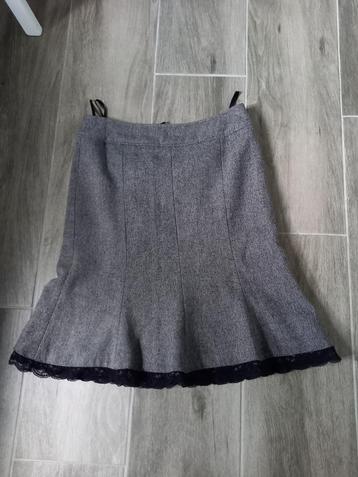 Rokje Taifun (Maat 40) beschikbaar voor biedingen