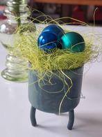 Kerst-Daan Kromhout bloempotje-groen metaal+kerstballetjes, Ophalen