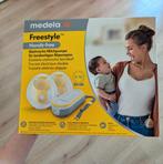 Medela freestyle dubbele elektrische kolf. Plus extras., Ophalen of Verzenden, Zo goed als nieuw, Borstkolf