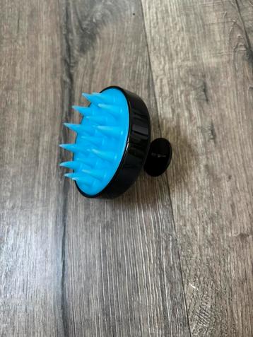 Restpartij 42 stuks haar massage borstel 8cm doorsnee beschikbaar voor biedingen