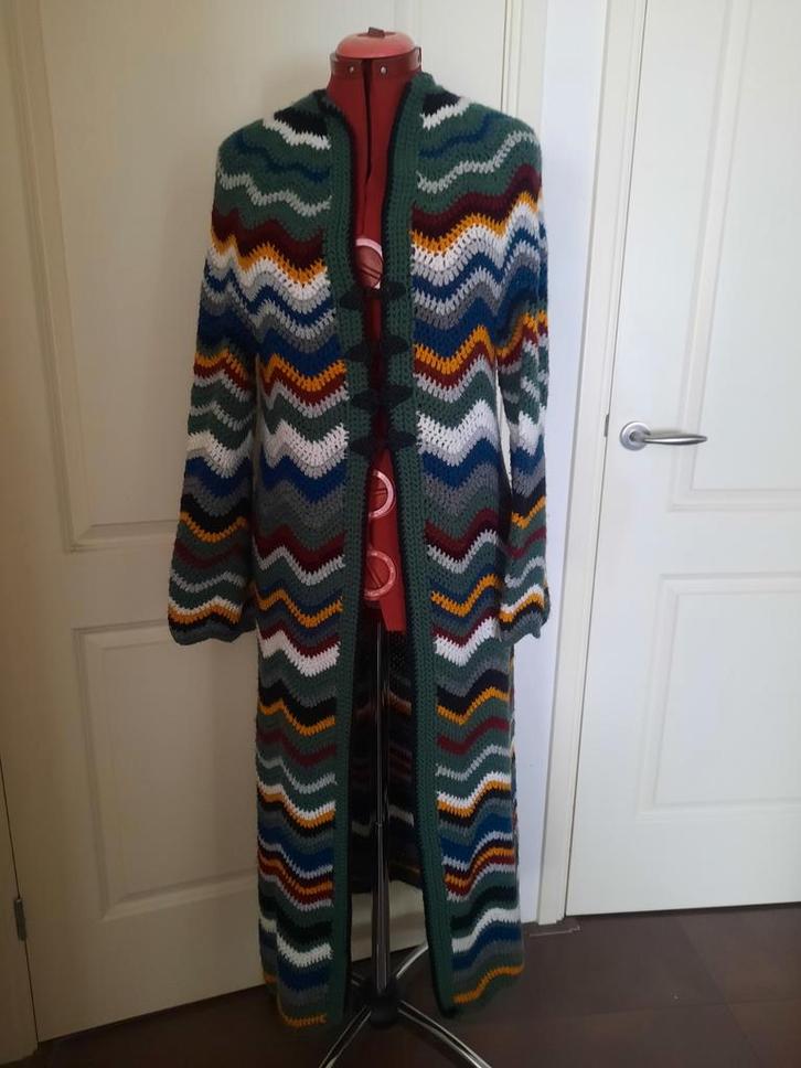 Enkellang gehaakt vest zig-zag motief, Kleding | Dames, Truien en Vesten, Zo goed als nieuw, Maat 38/40 (M), Overige kleuren, Ophalen of Verzenden