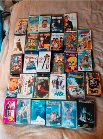 26 videobanden o.a Dirty Dancing, Flashdance, Pretty woman   beschikbaar voor biedingen