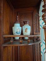 Twee Antieke Vazen met Portret, Antiek en Kunst, Ophalen of Verzenden