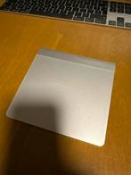 Apple Magic Trackpad - Zilver, Rechtshandig, Ophalen of Verzenden, Zo goed als nieuw, Draadloos