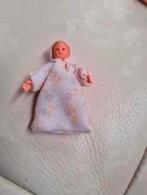 poppenhuis miniaturen caco popje baby 10, Ophalen of Verzenden, Zo goed als nieuw, Poppenhuis