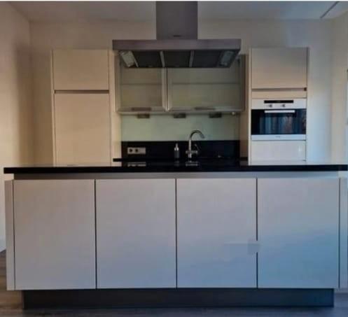 Siematic greeploos hoogglans topkwaliteit incl.apparatuur!!, Huis en Inrichting, Keuken | Complete keukens, Zo goed als nieuw
