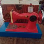 Kinder naaimachine made in USSR, Antiek en Kunst, Antiek | Naaimachines, Ophalen
