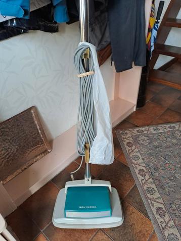 Bruynzeel vloeren boenmachine  beschikbaar voor biedingen