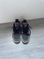 Jordan 4 maat 33, Kinderen en Baby's, Ophalen of Verzenden, Gebruikt, Schoenen