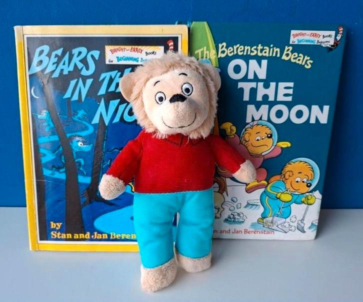 The Berenstain Bears/Bears in the night & on the moon, Boeken, Kinderboeken | Jeugd | onder 10 jaar, Gelezen, Fictie algemeen