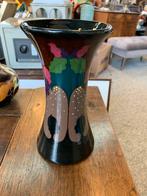 Vaas Gouda Holland plateel vaas decor Iris Vaas 21 cm hoog, Antiek en Kunst, Ophalen of Verzenden