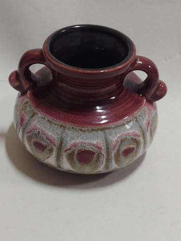 Retro vaasje hoogte 9 cm breedte 14 cm beschikbaar voor biedingen
