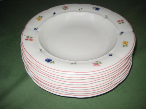 11 x Servies delen., Huis en Inrichting, Keuken | Servies, Zo goed als nieuw, Bord(en), Overige stijlen, Porselein, Ophalen of Verzenden