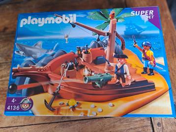 Playmobiel set gestrand piratenschip 4136 dichte doos beschikbaar voor biedingen
