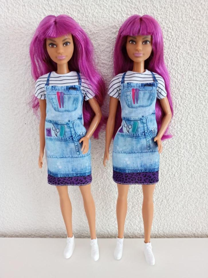 2 Barbie Hairdresser Poppen GTW36, Kinderen en Baby's, Speelgoed | Poppen, Zo goed als nieuw, Barbie, Ophalen of Verzenden