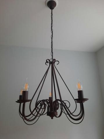 Kroonluchter gebruikt maar nog netjes  beschikbaar voor biedingen
