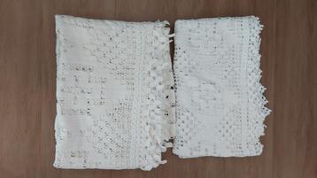 2 met de hand gehaakte spreien Vintage / retro / brocante beschikbaar voor biedingen