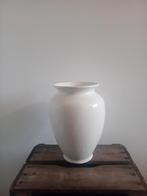 Witte vaas 26cm, Huis en Inrichting, Woonaccessoires | Vazen, Ophalen, Wit, Aardewerk of Porselein, Zo goed als nieuw