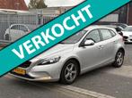 Volvo V40 1.6 D2 Momentum | Navi | trekhaak | cruise control, Voorwielaandrijving, Euro 5, Gebruikt, Zwart