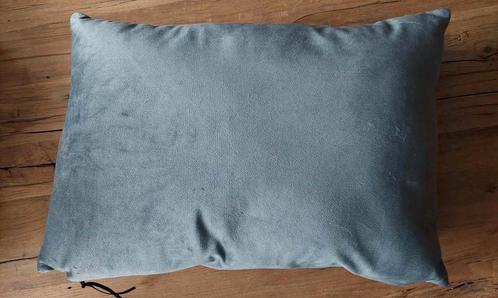 Antraciet velours kussen in nieuwstaat Loods 5, Huis en Inrichting, Woonaccessoires | Kussens, Zo goed als nieuw, Grijs, Vierkant