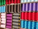 Nu deze 12 volle dozen garen o.a Gutermann Alterfils Trigan, Ophalen of Verzenden, Nieuw, Garen of Naald(en)