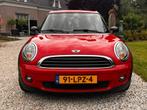 Mini CLUBMAN 1.6 Clubman 120pk NL-auto #YOUNGTIMER, Voorwielaandrijving, Gebruikt, Clubman, 4 stoelen