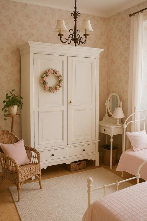 Prachtige sfeervolle authentieke kledingkast 1890, Kinderen en Baby's, Kinderkamer | Commodes en Kasten, Zo goed als nieuw, Kast