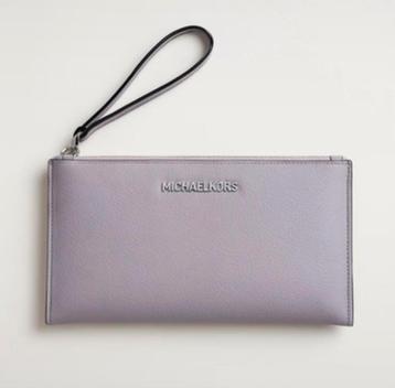Michael Kors Pouchette beschikbaar voor biedingen