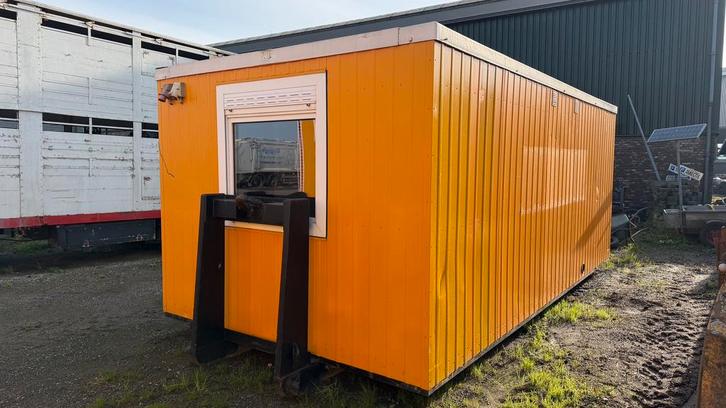 Kantoorunit met sanitaire voorziening - haakarm!!, Zakelijke goederen, Machines en Bouw | Keten en Containers, Ophalen