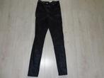zwarte coated damesbroek van Vila, maat XS, Kleding | Dames, Broeken en Pantalons, Zwart, Ophalen of Verzenden, Zo goed als nieuw