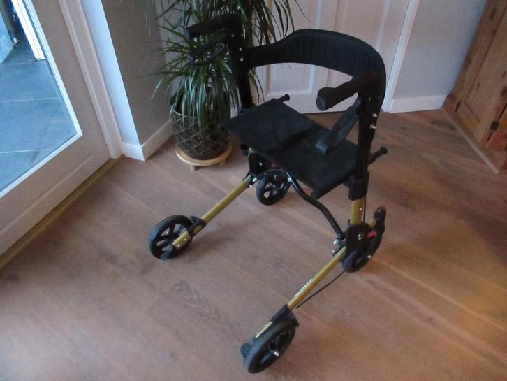 dubbel Inklapbare Multimotion Double Lichtgewicht rollator, Diversen, Rollators, Zo goed als nieuw, Lichtgewicht, Opvouwbaar, Ophalen of Verzenden