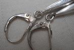 Zilveren vintage oorbellen met pegels nr.752, Hangers, Verzenden, Zo goed als nieuw, Zilver