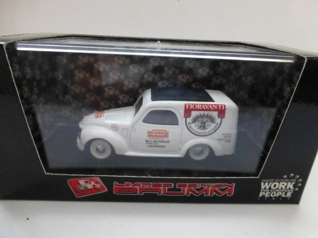 Brumm R366b Fiat 500 C Furgoncino Fioravanti 1950, Ophalen of Verzenden, Zo goed als nieuw, Auto, Overige merken